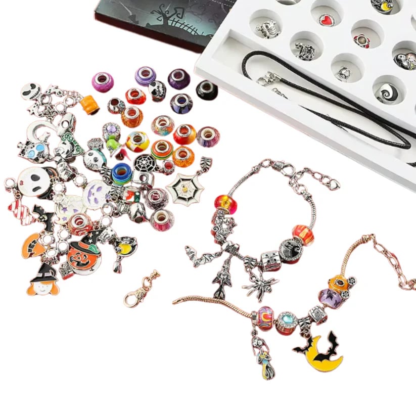 š„Halloween Treasures Charm Braceletš (Limited Edition.)