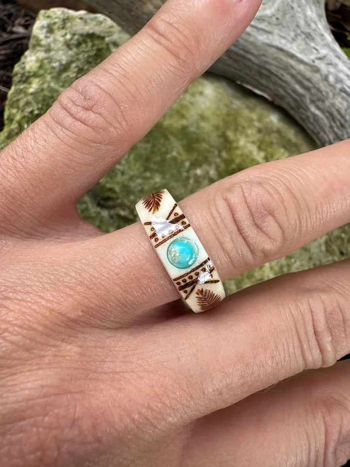 š„šExquisitely Hand-Carved Ring šMade from Natural Materials