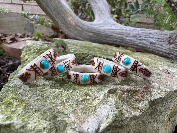 š„šExquisitely Hand-Carved Ring šMade from Natural Materials